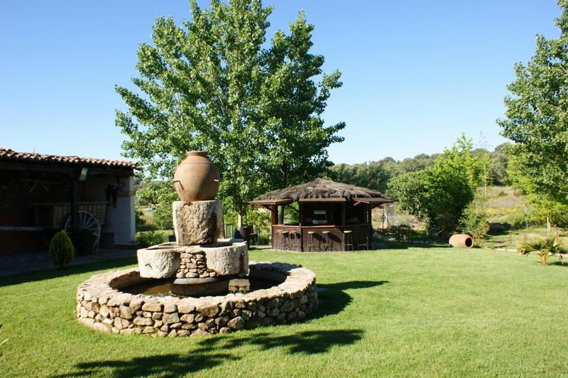 Отель Complejo Rural El Prado Логросан Экстерьер фото